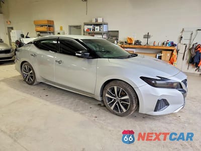 Czwarte zdjęcie samochodu z boku: 2020 NISSAN MAXIMA 3.5 SV VIN:1N4AA6CV5LC381381 - miniatura