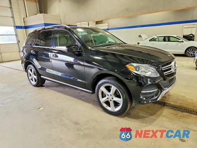 Czwarte zdjęcie samochodu z boku: 2016 MERCEDES-BENZ GLE 350 VIN:4JGDA5JB3GA695179 - miniatura