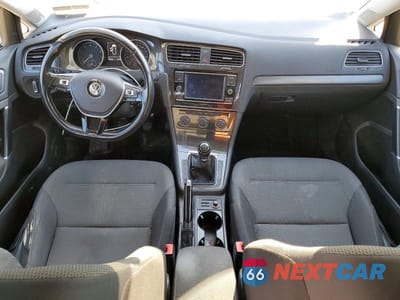 Zdjęcie 8 z 12 samochodu: 2018 VOLKSWAGEN GOLF SPORTWAGEN S VIN:3VW717AU3JM768198 - miniatura