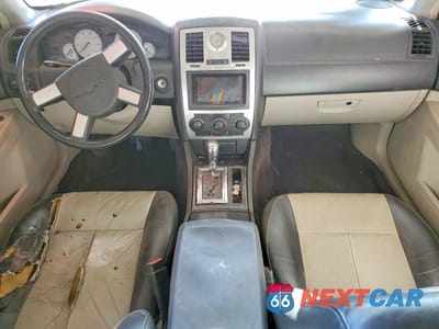 Zdjęcie 8 z 12 samochodu: 2006 CHRYSLER 300 TOURING VIN:2C3KA53G16H341797 - miniatura