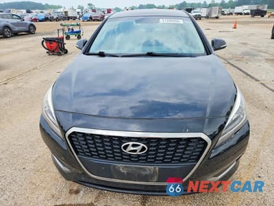 Piąte zdjęcie samochodu w środku: 2017 HYUNDAI SONATA HYBRID SE VIN:KMHE24L10HA045727 - miniatura