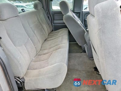 Zdjęcie 10 z 12 samochodu: 2004 CHEVROLET SILVERADO K1500 VIN:2GCEK19T341146471 - miniatura