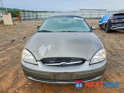 Piąte zdjęcie samochodu w środku: 2001 FORD TAURUS SES VIN:1FAFP55291A249847 - miniatura