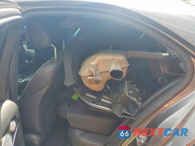 Zdjęcie 12 z 13 samochodu: 2020 MERCEDES-BENZ C 300 4MATIC VIN:W1KWF8EB5LR596732 - miniatura