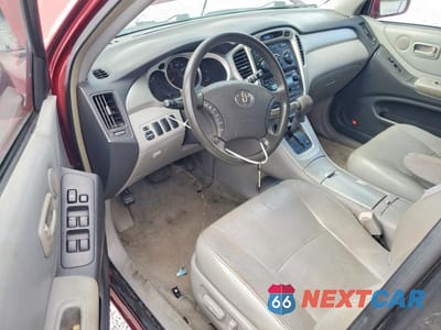 Zdjęcie 8 z 13 samochodu: 2004 TOYOTA HIGHLANDER BASE VIN:JTEGP21AX40037278 - miniatura