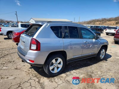 Trzecie zdjęcie samochodu z tyłu: 2014 JEEP COMPASS LATITUDE VIN:1C4NJDEB9ED734379 - miniatura