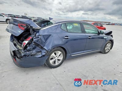 Trzecie zdjęcie samochodu z tyłu: 2015 KIA OPTIMA HYBRID BASE VIN:KNAGM4AD8F5085688 - miniatura