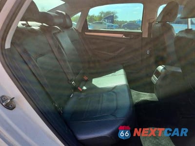 Zdjęcie 10 z 12 samochodu: 2015 VOLKSWAGEN PASSAT S VIN:1VWAT7A37FC050704 - miniatura