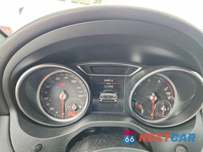 Zdjęcie 9 z 12 samochodu: 2018 MERCEDES-BENZ CLA 250 4MATIC VIN:WDDSJ4GB8JN593251 - miniatura