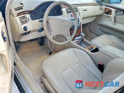 Zdjęcie 8 z 11 samochodu: 1999 MERCEDES-BENZ E 320 VIN:WDBJF65H4XA896858 - miniatura