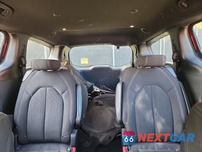 Zdjęcie 10 z 13 samochodu: 2018 CHRYSLER PACIFICA TOURING PLUS VIN:2C4RC1FG6JR339622 - miniatura