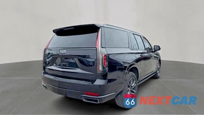 Czwarte zdjęcie samochodu z boku: 2021 CADILLAC ESCALADE ESV SPORT VIN:1GYS4PKL4MR390707 - miniatura