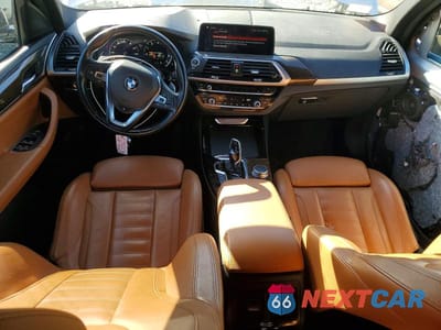 Zdjęcie 8 z 14 samochodu: 2019 BMW X3 XDRIVE30I VIN:5UXTR9C58KLE11390 - miniatura