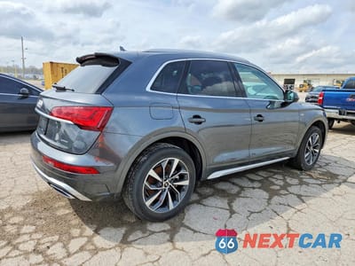 Trzecie zdjęcie samochodu z tyłu: 2023 AUDI Q5 HYBRID 4D SUV S LINE PREMIUM PLUS 45 VIN:WA1EAAFY8P2055732 - miniatura