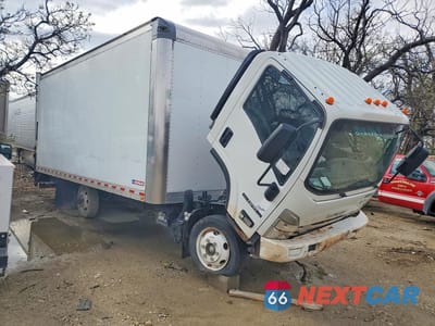 Czwarte zdjęcie samochodu z boku: 2023 ISUZU NPR HD BOX TRUCK VIN:54DC4W1D1PS207626 - miniatura
