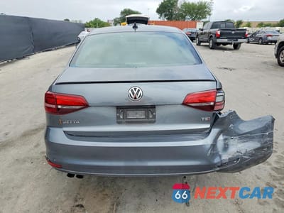 Zdjęcie 6 z 11 samochodu: 2017 VOLKSWAGEN JETTA SPORT VIN:3VWD17AJ7HM301773 - miniatura