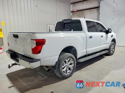 Trzecie zdjęcie samochodu z tyłu: 2016 NISSAN TITAN XD SV VIN:1N6BA1F40GN509537 - miniatura