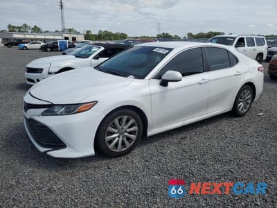 2019 TOYOTA CAMRY LE 4T1B11HK2KU254396 - główne zdjęcie licytacji z USA - miniatura