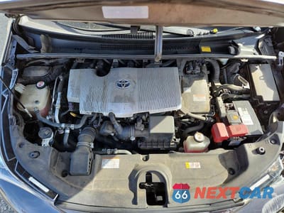 Zdjęcie 11 z 12 samochodu: 2018 TOYOTA PRIUS TWO VIN:JTDKBRFU8J3592443 - miniatura
