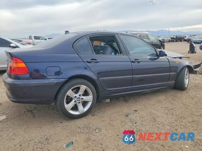 Trzecie zdjęcie samochodu z tyłu: 2004 BMW 325 I VIN:WBAET37454NJ46889 - miniatura