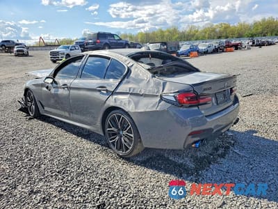Drugie zdjęcie samochodu z przodu: 2022 BMW M550XI VIN:WBA13BK02NCJ42471 - miniatura