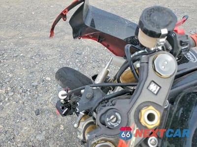 Zdjęcie 7 z 8 samochodu: 2018 SUZUKI GSX-R750 VIN:JS1GR7MAXJ2101269 - miniatura