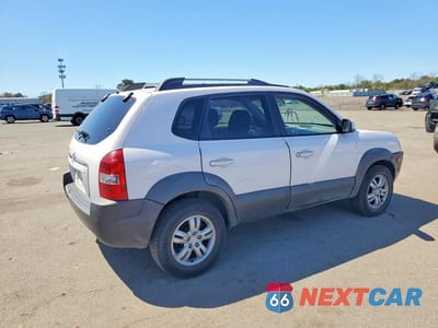 Trzecie zdjęcie samochodu z tyłu: 2008 HYUNDAI TUCSON SE VIN:KM8JN72D08U866201 - miniatura