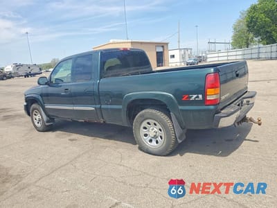 Drugie zdjęcie samochodu z przodu: 2003 GMC NEW SIERRA K1500 VIN:1GTEK19TX3E238111 - miniatura