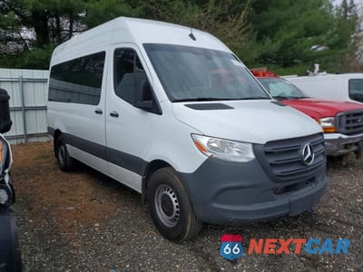 Czwarte zdjęcie samochodu z boku: 2024 MERCEDES BENZ SPRINTER 2500 VIN:W1Z4KFHY7RP732615 - miniatura