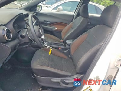 Zdjęcie 7 z 12 samochodu: 2022 NISSAN KICKS SR VIN:3N1CP5DV9NL486719 - miniatura