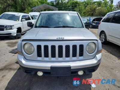 Piąte zdjęcie samochodu w środku: 2012 JEEP PATRIOT SPORT VIN:1C4NJPBA1CD636294 - miniatura