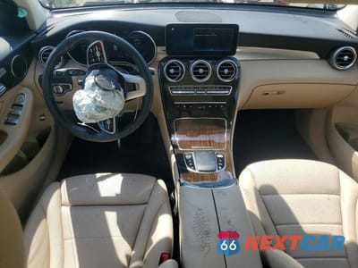 Zdjęcie 8 z 12 samochodu: 2021 MERCEDES-BENZ GLC 300 VIN:W1N0G8DB0MF942700 - miniatura
