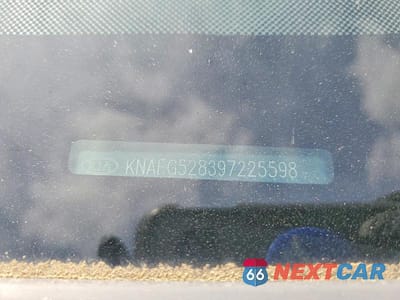 Zdjęcie 13 z 13 samochodu: 2009 KIA RONDO BASE VIN:KNAFG528397225598 - miniatura
