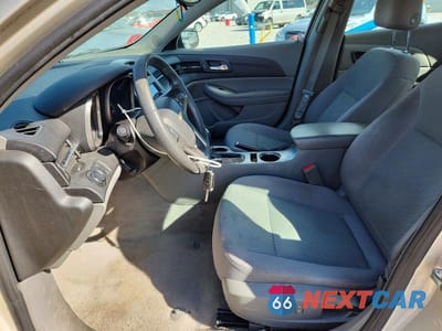 Zdjęcie 7 z 12 samochodu: 2014 CHEVROLET MALIBU LS VIN:1G11B5SL7EF111578 - miniatura
