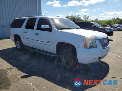 Czwarte zdjęcie samochodu z boku: 2008 GMC YUKON XL DENALI VIN:1GKFK668X8J188122 - miniatura