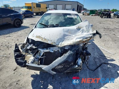 Piąte zdjęcie samochodu w środku: 2010 TOYOTA COROLLA LE VIN:1NXBU4EE0AZ293588 - miniatura
