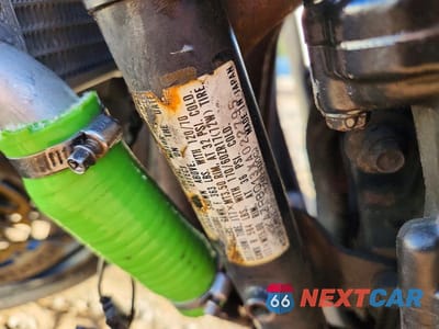 Zdjęcie 9 z 9 samochodu: 1999 KAWASAKI ZR1100 C VIN:JKAZRBC13XA022795 - miniatura