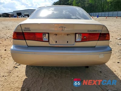 Zdjęcie 6 z 12 samochodu: 2001 TOYOTA CAMRY LE VIN:JT2BG22K810597889 - miniatura