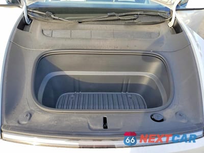 Zdjęcie 11 z 13 samochodu: 2026 TESLA MODEL Y VIN:7SAYGDEE0TF355088 - miniatura
