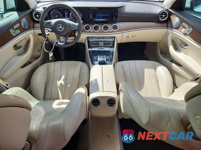 Zdjęcie 8 z 12 samochodu: 2017 MERCEDES-BENZ E 300 VIN:WDDZF4JB6HA279902 - miniatura