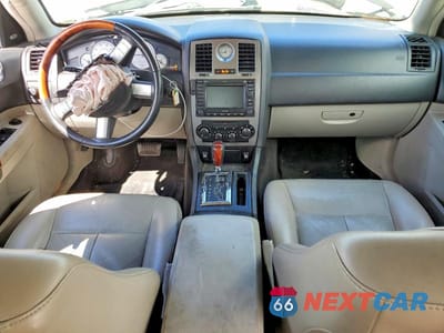 Zdjęcie 8 z 13 samochodu: 2006 CHRYSLER 300 TOURING VIN:2C3KA53G76H103968 - miniatura