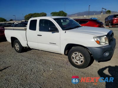 Czwarte zdjęcie samochodu z boku: 2011 TOYOTA TACOMA ACCESS CAB VIN:5TFTX4CN4BX008815 - miniatura