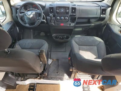 Zdjęcie 8 z 13 samochodu: 2018 RAM PROMASTER 2500 2500 HIGH VIN:3C6TRVCGXJE112975 - miniatura