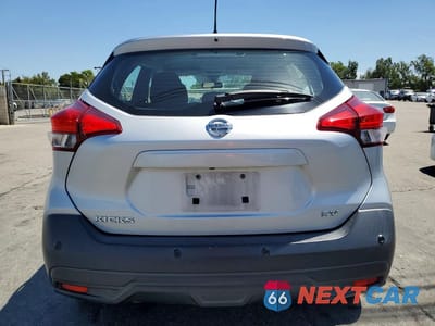 Zdjęcie 6 z 12 samochodu: 2020 NISSAN KICKS SV VIN:3N1CP5CV4LL506289 - miniatura