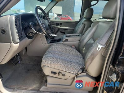 Zdjęcie 7 z 13 samochodu: 2004 CHEVROLET TAHOE K1500 VIN:1GNEK13Z04J307174 - miniatura