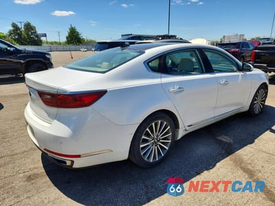 Trzecie zdjęcie samochodu z tyłu: 2017 KIA CADENZA PREMIUM VIN:KNALC4J10H5045938 - miniatura