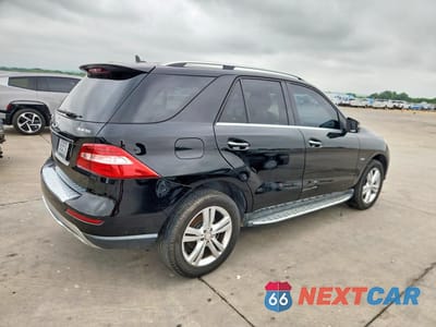 Trzecie zdjęcie samochodu z tyłu: 2012 MERCEDES-BENZ ML 350 BLUETEC VIN:4JGDA2EB2CA011502 - miniatura