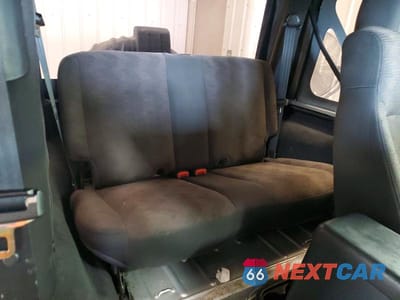 Zdjęcie 10 z 12 samochodu: 2003 JEEP WRANGLER COMMANDO/X VIN:1J4FA39SX3P374456 - miniatura