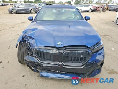 Piąte zdjęcie samochodu w środku: 2026 BMW I5 EDRIVE 40 VIN:WBY63HG02TCV94758 - miniatura