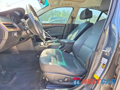 Zdjęcie 7 z 12 samochodu: 2009 BMW 528 I VIN:WBANU53529C120339 - miniatura